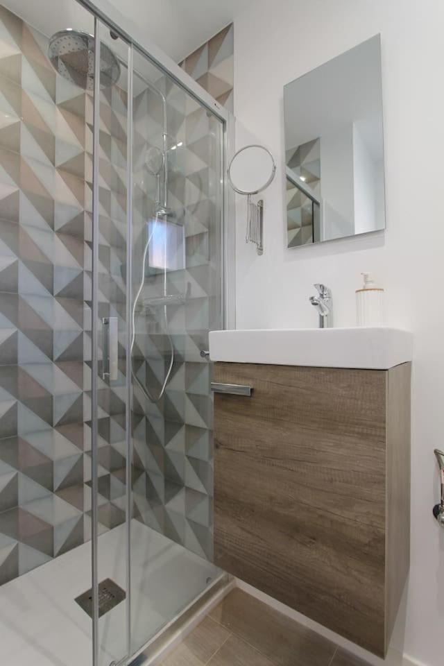 Petit Bijou - Beach apartment III Castelldefels Buitenkant foto